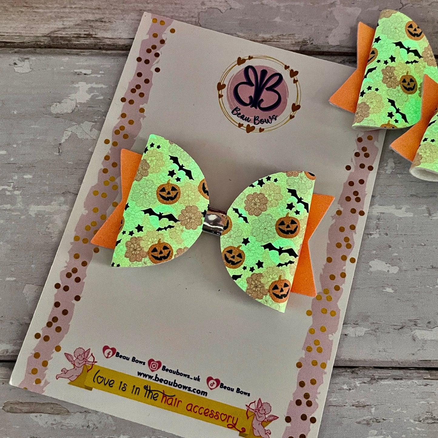 Pretty Pumpkins Glow In The Dark