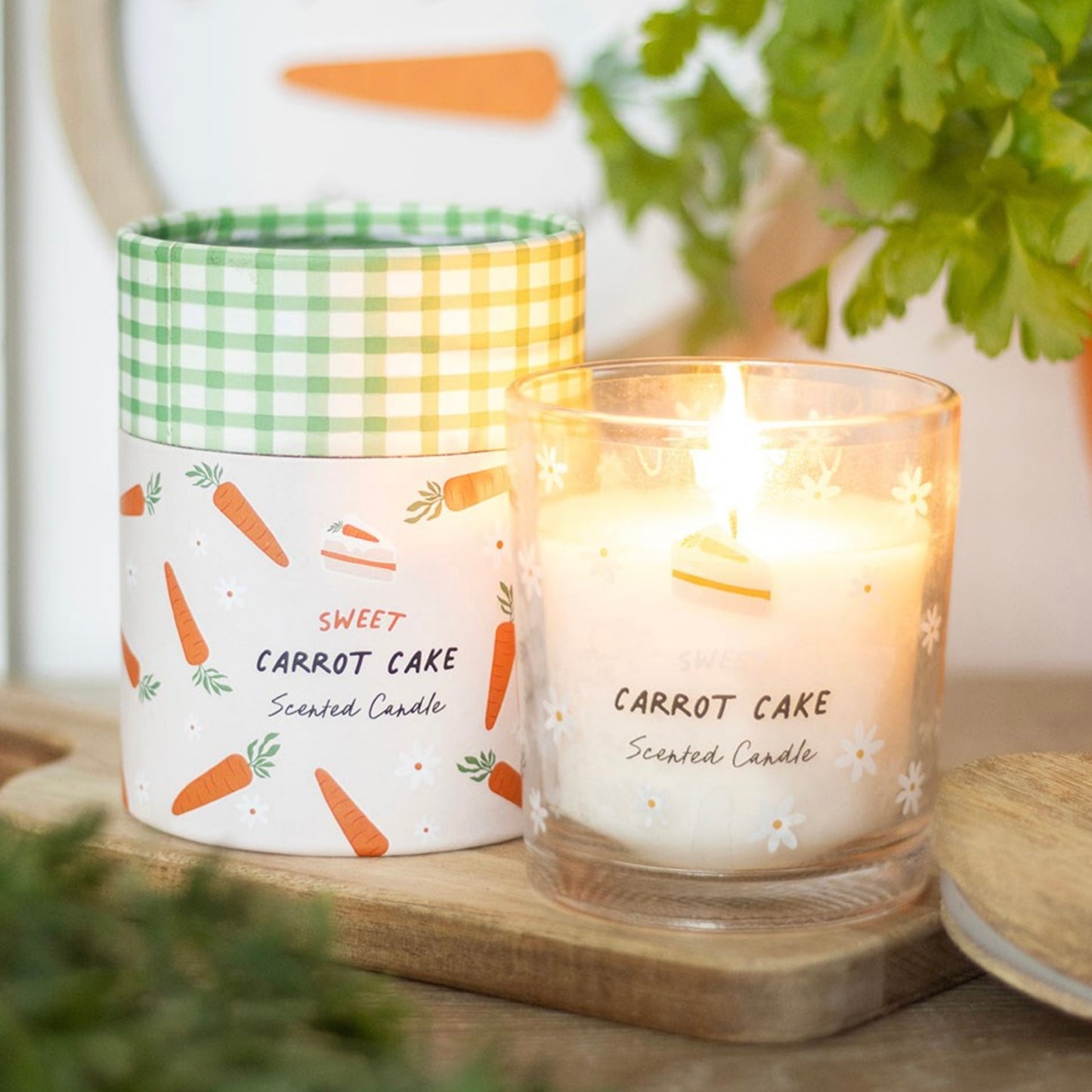 Sweet Carrot Cake Candle